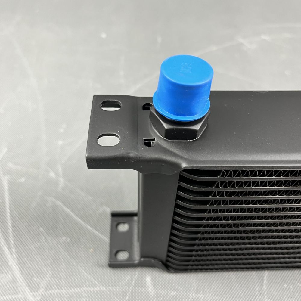 16ROW TH248 AN8 OIL COOLER